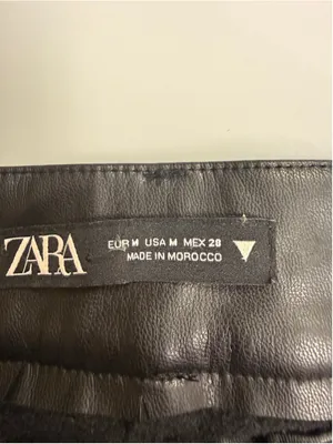 Women's Zara Faux Leather High Waist Belted Shorts Black Size M thumbnail 5