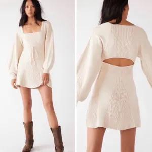 Free people Elegant Cream Knit long sleeve sweater mini Dress, size S thumbnail 2