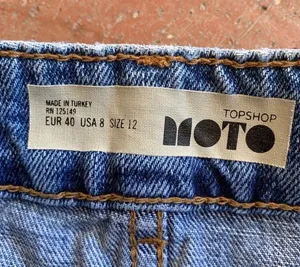 Topshop NWOT Embroidered Jean Skirt Size US 8 thumbnail 3