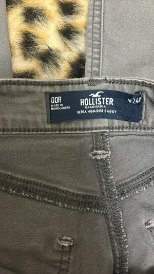 Hollister Cargo Pants thumbnail 2