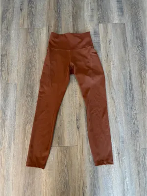 Lululemon Wunder Train HR Tight 25" with Pockets in Roasted Brown thumbnail 2