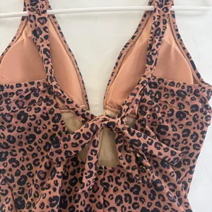 Shade & Shore Leopard‎ Print One Piece Swimsuit V-Neck Keyhole Brown Small 4-6 thumbnail 8