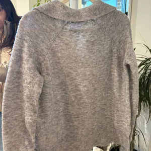 Gray Knit Collared Sweater Size XS thumbnail 2