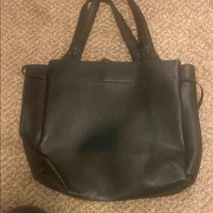 Elegant Black Leather Tote Bag thumbnail 3