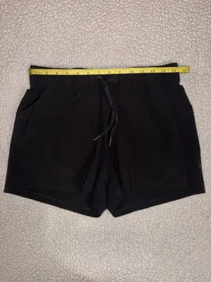 Lululemon On The Fly Shorts 2.5" thumbnail 9