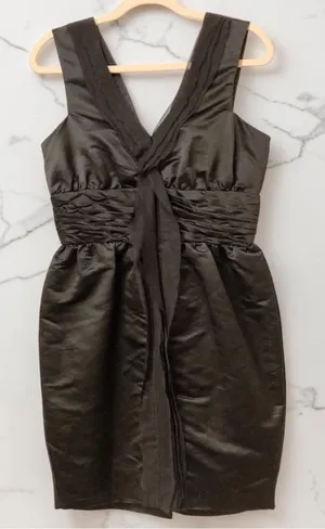 Castle Starr Elegant Black Silk V-Neck Mini Little Black Dress Size 6 EUC thumbnail 1