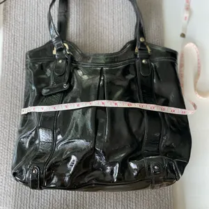 Vintage Y2K Liz Claiborne Black Patent Leather Pink Dot Shoulder Bag Purse thumbnail 7