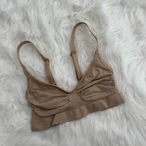 Skims Seamless Sculpt Bralette Clay Size Small thumbnail 5