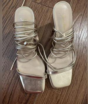 Gold Wrap Heels Size 8 thumbnail 3