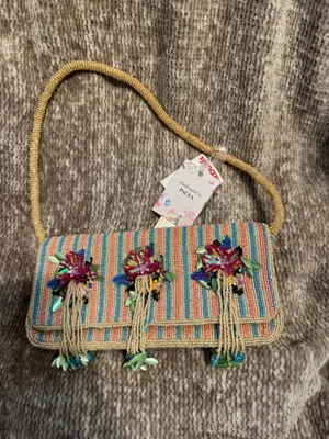 India Beaded flower shoulder bag Multiple thumbnail 1