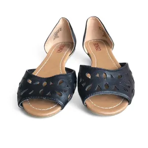NWOT BONGO Women’s Black Laser-Cut D'Orsay Peep-Toe Flats Size 7M thumbnail 4