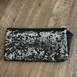 Women's Victoria’s Secret Black Sequin Clutch Bag Silver Zipper & Logo thumbnail 3