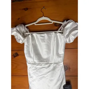 NWT Lulus Significant Sensation White Satin Off-the-Shoulder Mini Dress Party M thumbnail 4