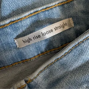 Wrangler High Rise Loose Straight Distressed Light Wash Jeans Size 12 thumbnail 11