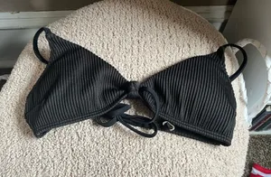 Hollister Bikini Top thumbnail 1