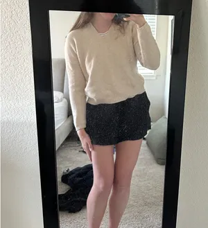Tan pullover thumbnail 3