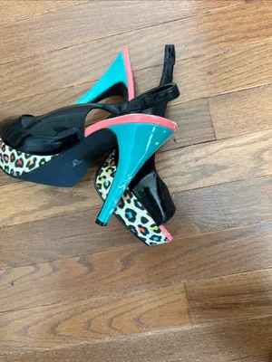 G by Guess Black Heels with Pink Accents Open-Toe Slingbacks thumbnail 5