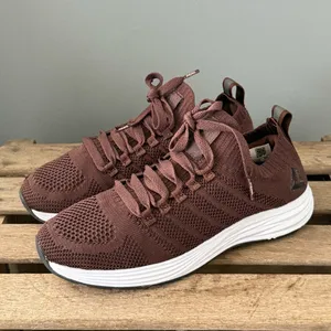PEAK Tennis Shoes Size 7 Brown Lightweight Walking Slip-on Running‎ shoes A24 thumbnail 2