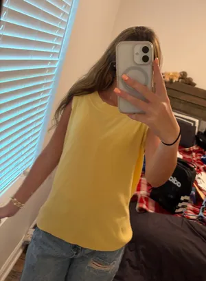 Dress Barn Butter Yellow Blouse thumbnail 1