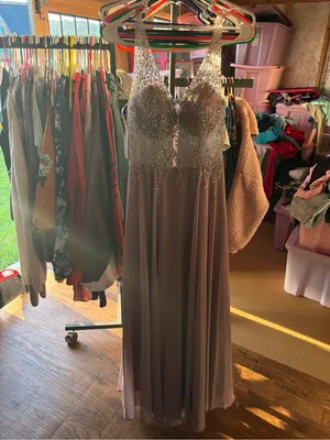 Dancing Queen Embellished V-Neck Prom Dress in Mauve thumbnail 3