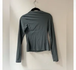 SKIMS Fits Everybody Long Sleeve T-Shirt XS thumbnail 3