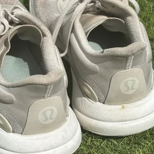 Lululemon Chargefeel 2 Low Workout Shoes Womens 7 Grey Running Training thumbnail 3