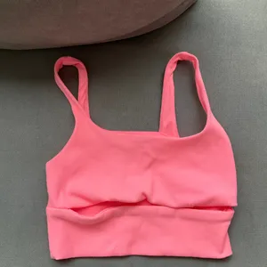 Alo Slit Bra Neon Bubblegum S thumbnail 2