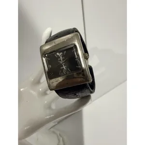Vintage 1990s Gucci 7800 Black‎ Leather Cuff Watch Needs New Cuff & Battery thumbnail 2