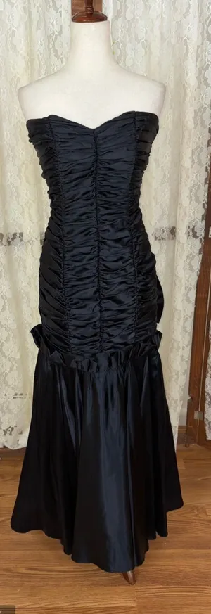 Gorgeous Vintage 90s Gunne Sax Taffeta Prom Gown thumbnail 1