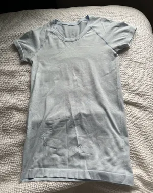 Lululemon Swiftly Tech thumbnail 1
