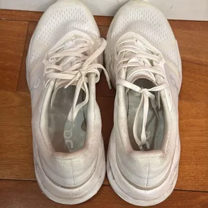 On Women's Cloudpulse White Athletic Sneakers Size‎ 9.5 thumbnail 5