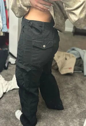 Bershka Cargo Pants thumbnail 1