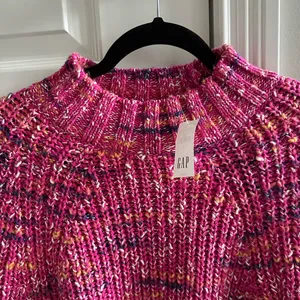 Gap Sweater thumbnail 3