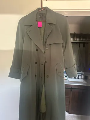 Gallery Women’s dress coat thumbnail 1