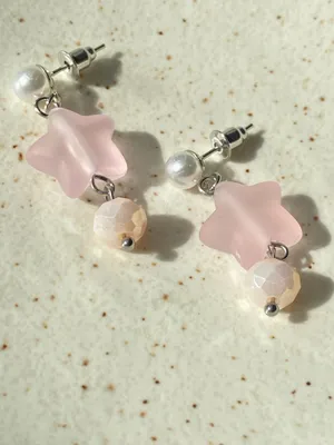 Handmade light pink star & glass beads cute fairy cottage style dangle earrings💐💓 thumbnail 6