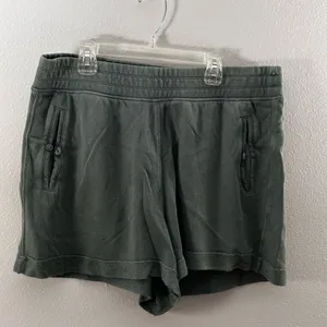 Aerie Women Green Twill Sweat Shorts Elastic Waist‎ size L thumbnail 2
