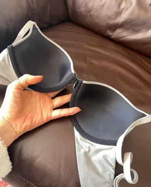 Calvin Klein push-up bra NWOT size 34B thumbnail 2
