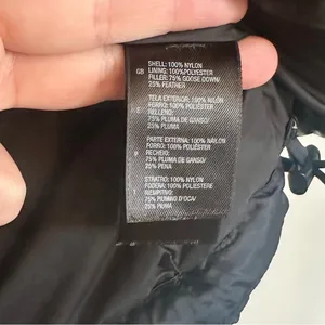 The North Face Women’s 550 Black Insulated Puffer Jacket - Size: Large thumbnail 9