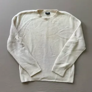Uniqlo 3D Knit Crew Neck Sweater thumbnail 2