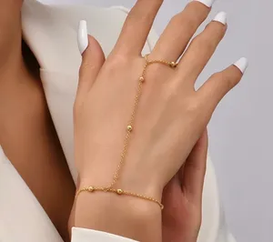 Hand chain Gold thumbnail 1