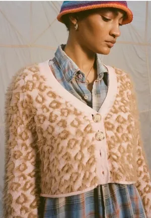 Kimchi Blue Urban Outfitters Cardigan Size Medium thumbnail 1