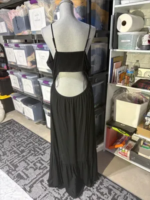 Express V-Neck Back Cutout Tiered Maxi Dress - Size XL thumbnail 4