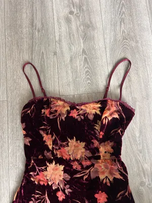 New Lulus Erisa Burgundy Velvet Floral Burnout Midi Dress Size Medium MSRP $88 thumbnail 7