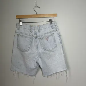 Guess Jeans Vintage Cutoff Denim Shorts USA Made Lightwash 100% Cotton Size 30 thumbnail 2