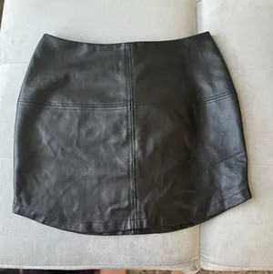 Lulus Black Skirt thumbnail 1