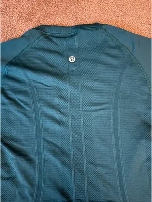Lululemon Swiftly Tech Short Sleeve 4 thumbnail 4