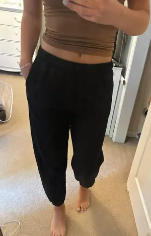 Aritzia TNA Cozy Fleece Mega Fit Sweatpants thumbnail 1