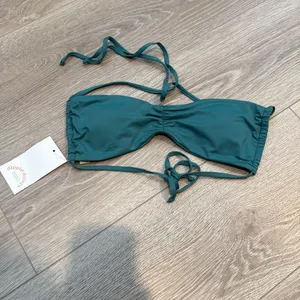 BNWT Dippin Daisys Christina Green Envy Tie Bandeau Bikini Top Size Medium thumbnail 5