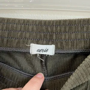 Aerie Groove ON Velour High Waisted Flare Pant Pull ON Ribbed Army‎ Green Size S thumbnail 7