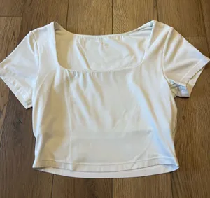 Aerie top  thumbnail 1